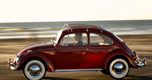 VW restores woman’s daily-driver Beetle after it hits 350,000 miles